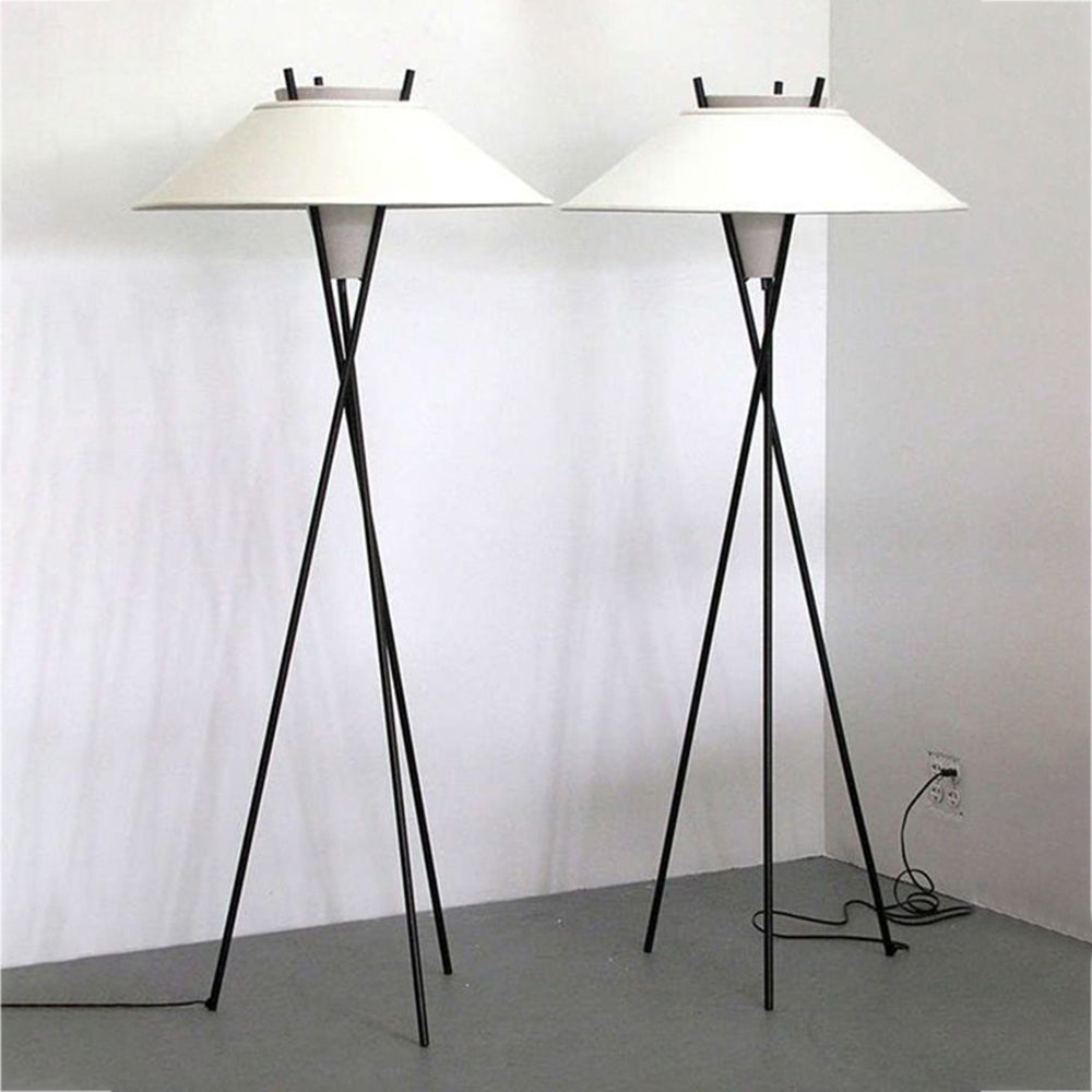 Montrevia gulvlampe | Moderne design | Minimalistisk finish | Høj kvalitet | Effektiv belysning | Perfekt til stue, soveværelse, kontor | Holdbar