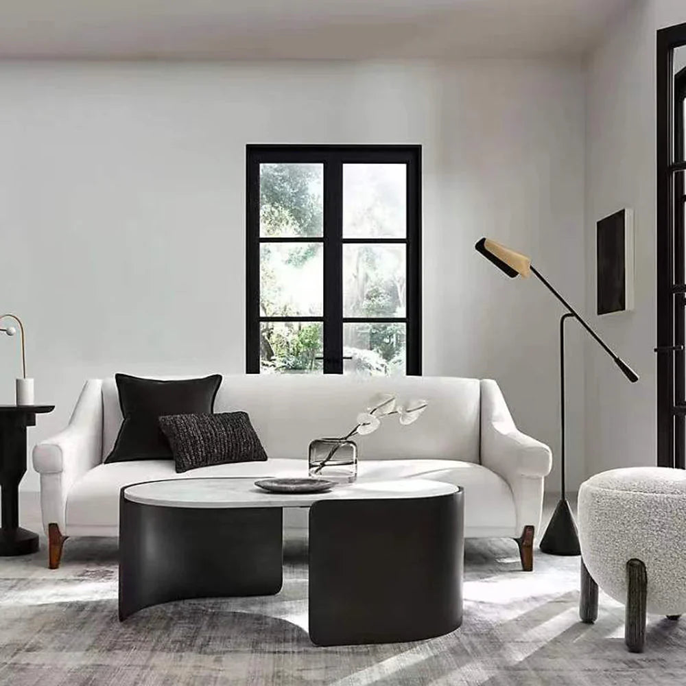 Quinorea | Minimalistisk Skandinavisk Gulvlampe | Justerbar Arm | Kegleformet Base | Moderne Interiør | Høj Kvalitet | Holdbart Design | Læse- og