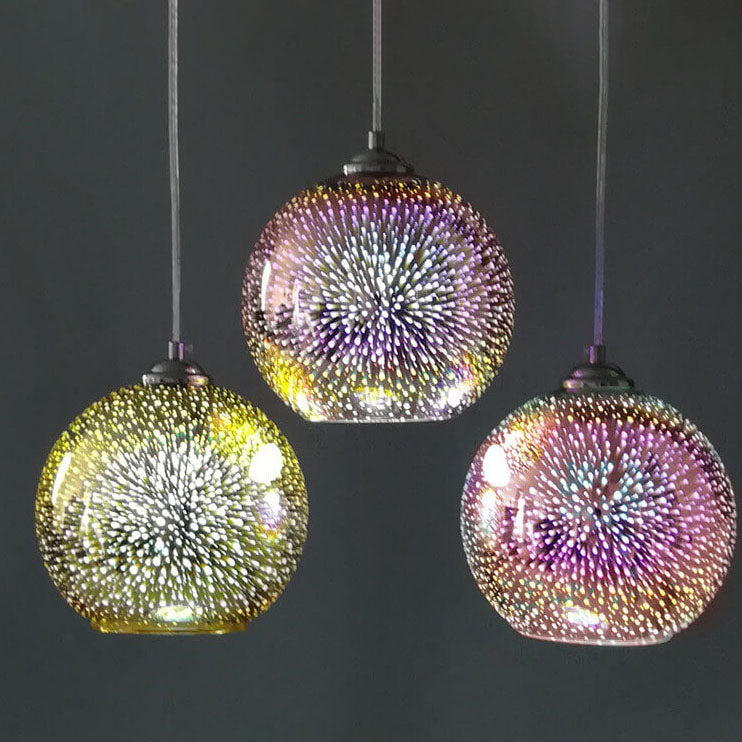 Flerfarvet 3D Glas Pendellampe | Skaber Firework-lignende Effekt | 1 Lyskilde | Moderne Indretning | Høj Kvalitet Glas og Metal | E27