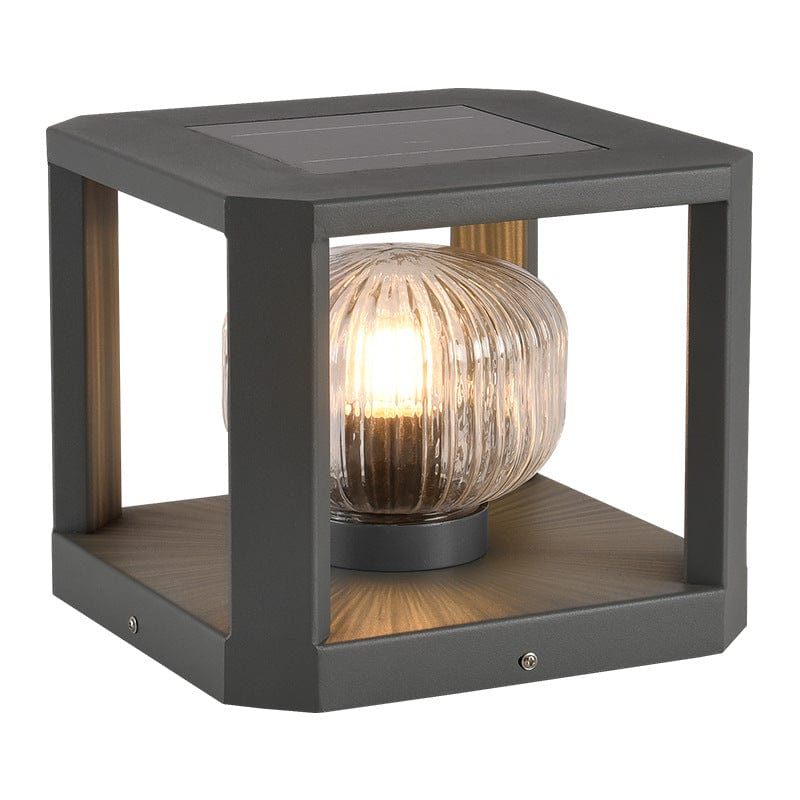 Solcellelampe til Udendørs Brug | Elegant og Slankt Design | Sort | Vejrbestandig Konstruktion | Forskellige Størrelser | LED-belysning med Solenergi