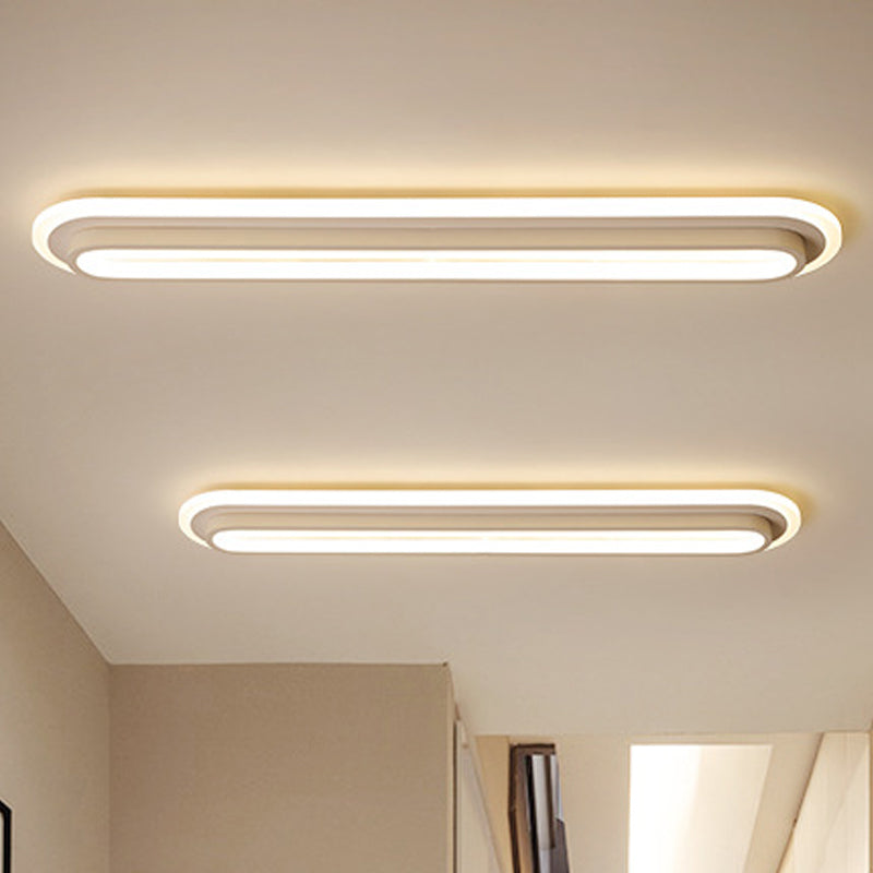 Oval LED Belysning | Moderne Loftlampe | Sort/Hvid Metal | Akryldiffusor | Energibesparende | Justerbar Lysstyrke | Stilfuld