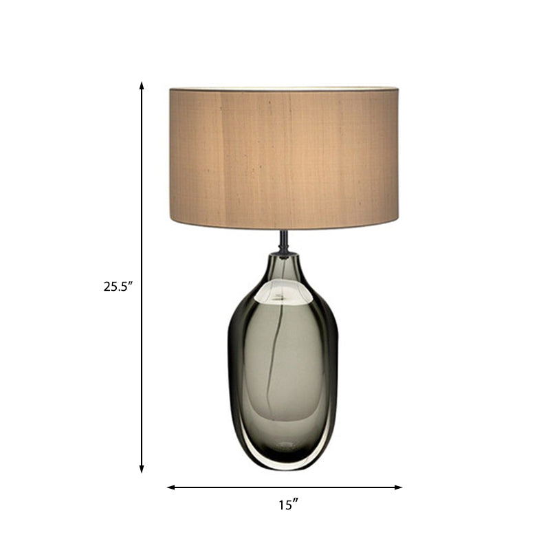 Krystalbordlampe | Moderne design | Khaki stofskærm | Luksuriøs krystalbase | Diffus belysning | LED-kompatibel | Perfekt til stue eller soveværelse