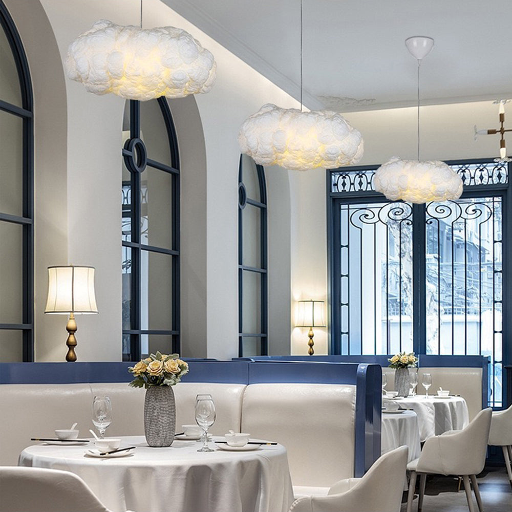 TranquilAura | Skyformet LED Lysekrone | Justerbar Lysstyrke | Høj Kvalitet PVC og Bomuld | Minimalistisk Design | 60x40 cm