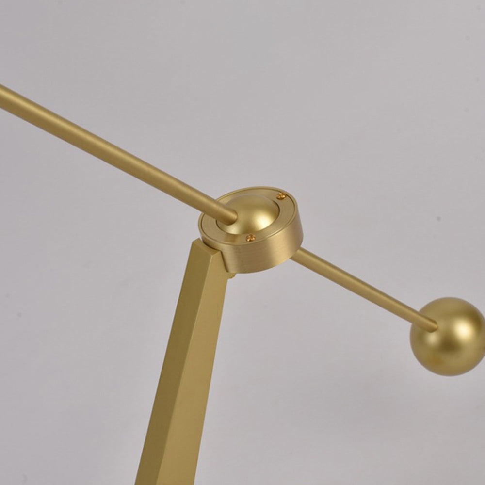 Sorvento | Gulvlampe | Elegant Design | Kontravægt Mekanisme | Moderne Håndværk | Minimalistisk Silhuet | Holdbarhed | Effektiv Lys | Højdejusterbar