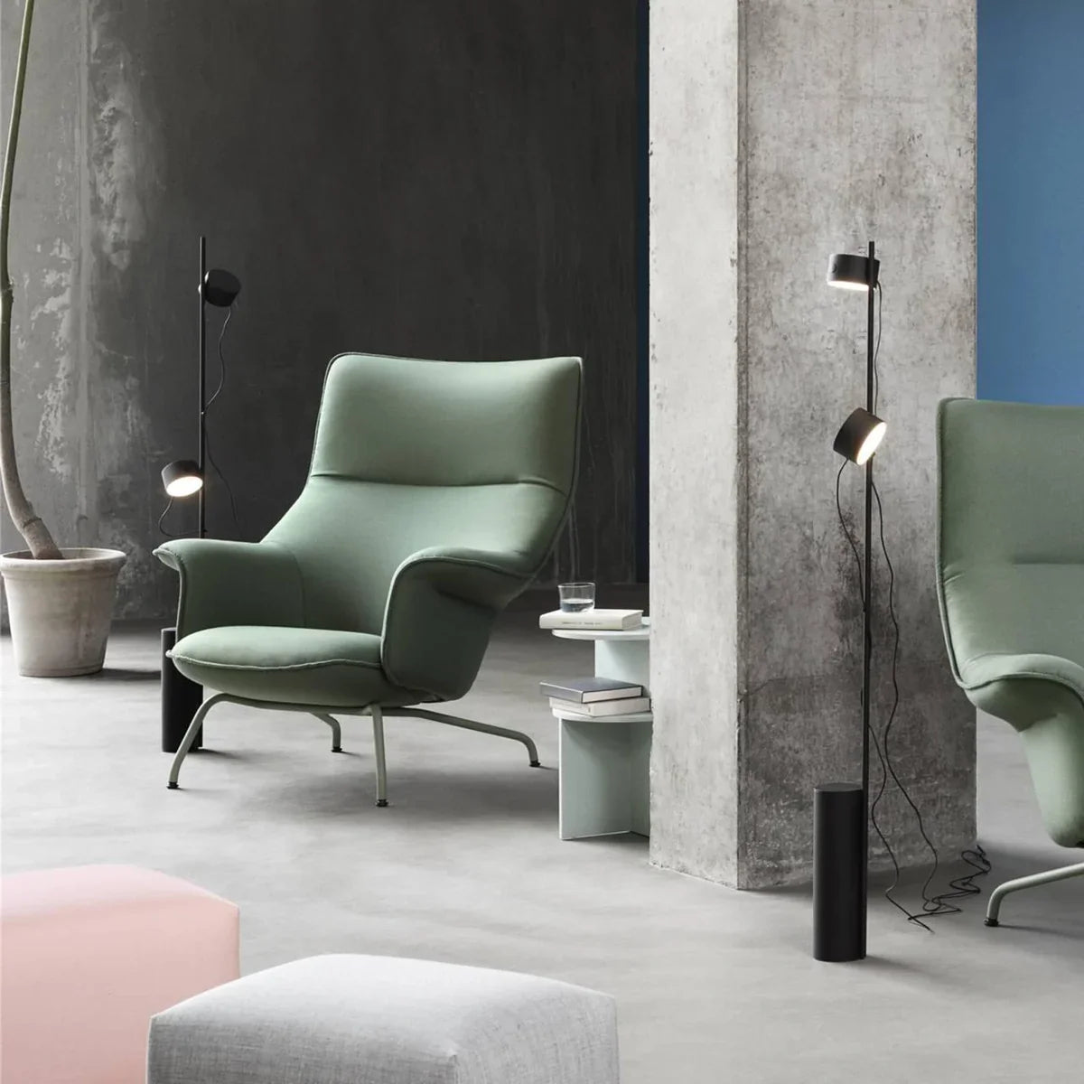 Tovinia gulvlampe | Slankt minimalistisk design | Effektiv og stilfuld belysning | Holdbare kvalitetsmaterialer | Ideel til stue, soveværelse eller