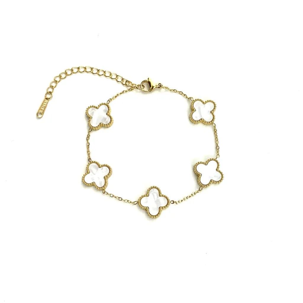 Emily Clover Armbind