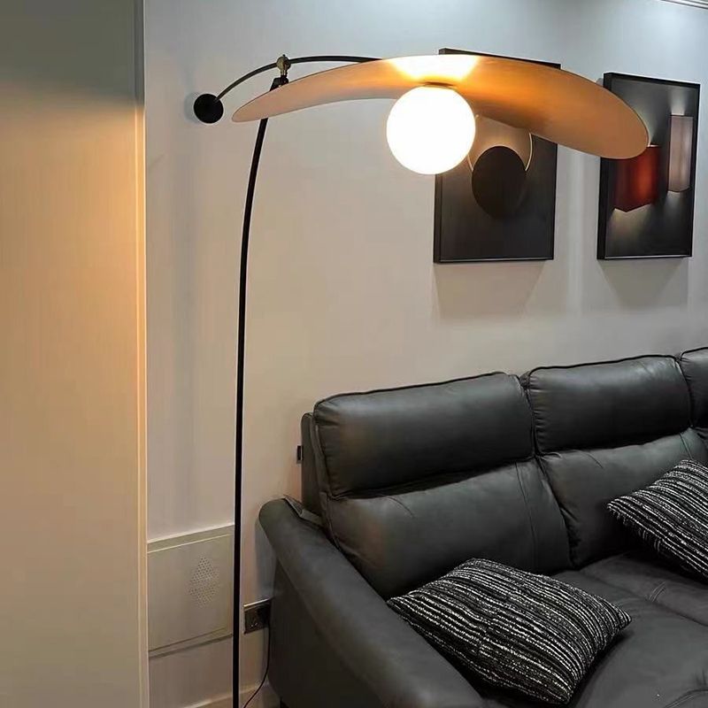 Rovenia | Slank Buelampe | Elegant Design | Moderne Interiør | Effektiv Belysning | Høj Kvalitet | Perfekt til Stue og Kontor | Let