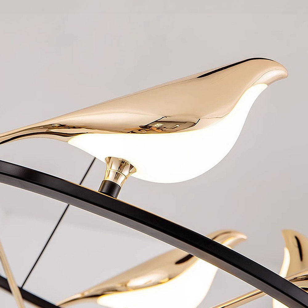 Hængelampe | Creative Birds LED Guirlande | Fuglemotiv | Justerbar længde | Guld | 30cm - 121cm Diameter | Metal + Akryl | Indbygget LED | Spisestue,