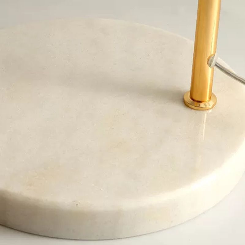 Torviana gulvlampe | Moderne design | Effektiv belysning | Holdbart materiale | Til stuer, soveværelser & kontorer | Elegant og praktisk