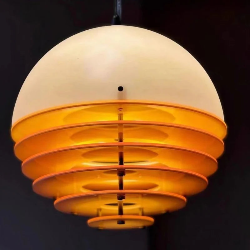 Hrafen Loftlampe | Glas Pendel | Unik Dome Design | Orange og Hvid | Elegant Atmosfære | E27 Fatning | Moderne Belysning | Akryl og Metal | 110-240V