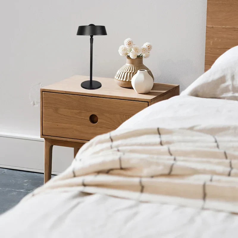 Moderne LED Bordlampe | CityLuxe | Urban Elegance | Metal og Glas | 3,5W | Raffineret Design