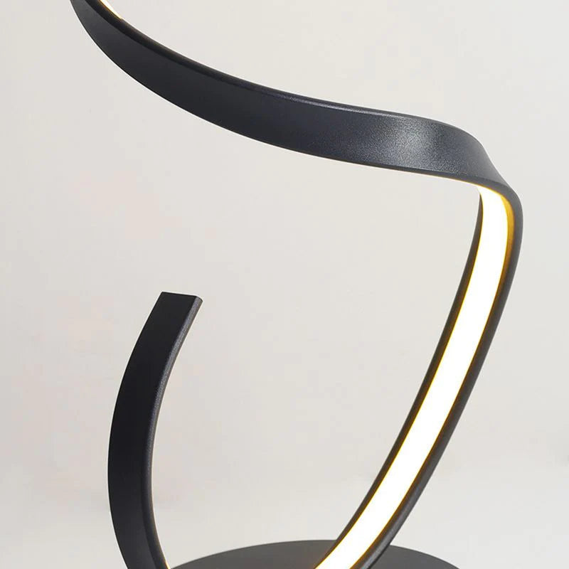 Modern spiralformet Alvencia lampe | Stilfuld belysning til stue, soveværelse og kontor | Energieffektiv designlampe | Holdbare materialer