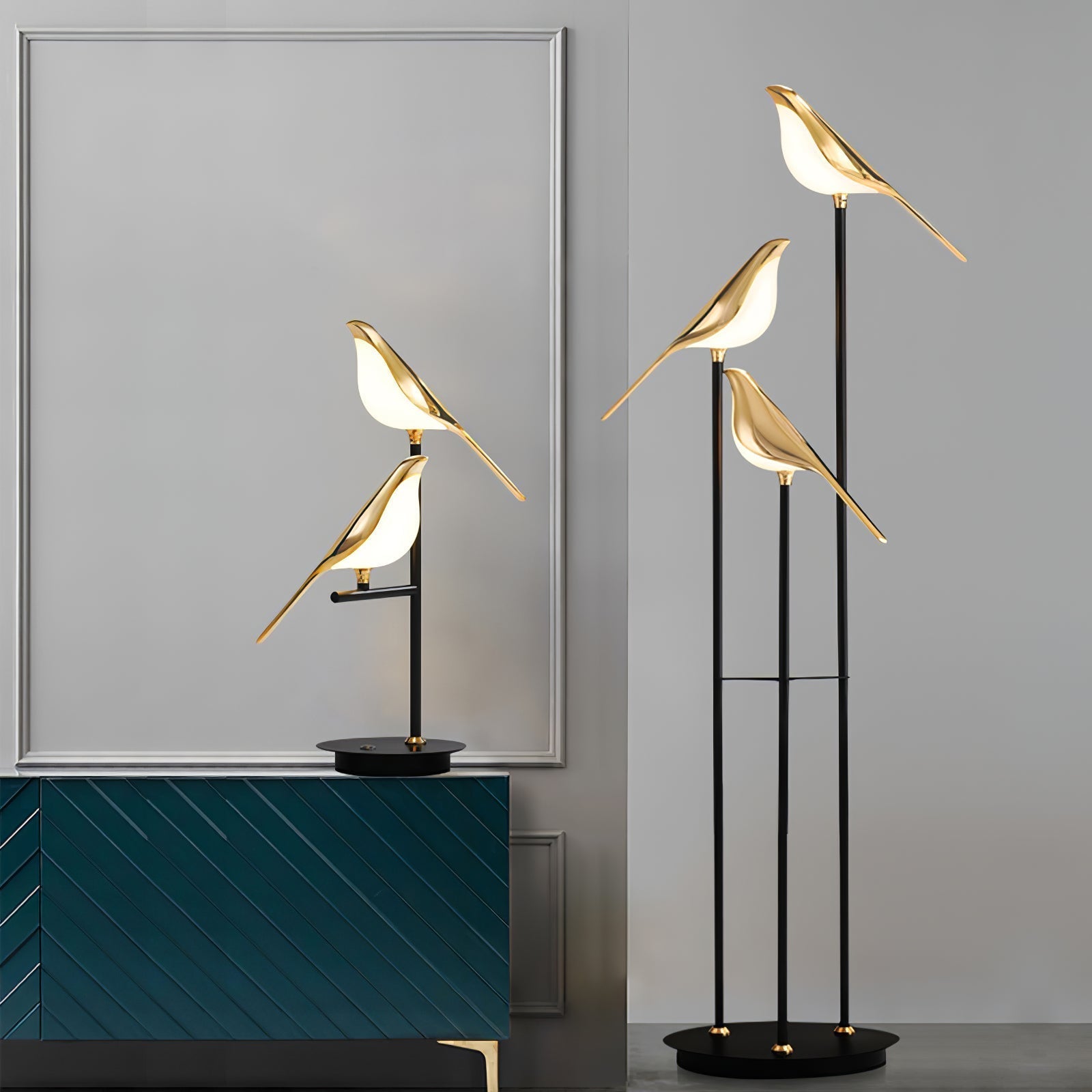 Misterlamp Magpie Perch Kollektion | Gulvlampe | Integreret LED | Minimalistisk design | Sort stativ | Naturinspireret fugleformet pære | Højde 152cm