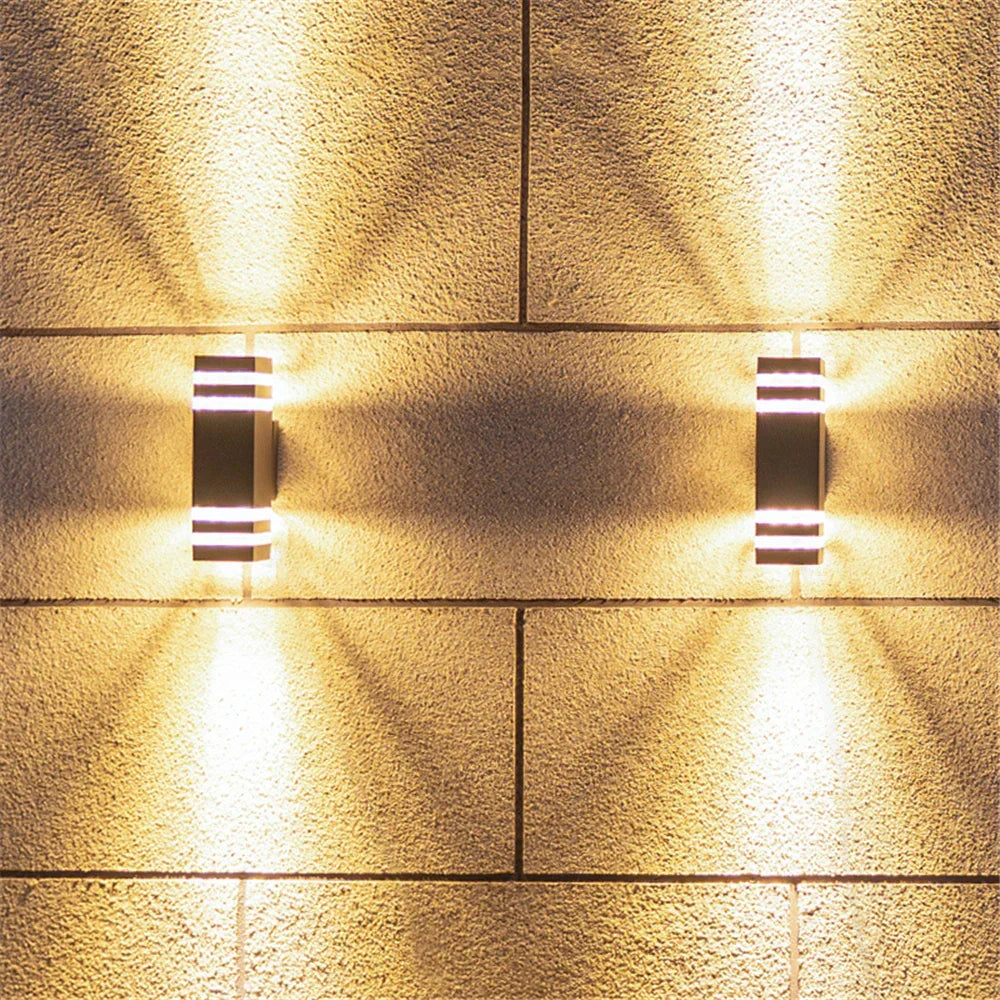 LuminaRain | Vandtæt LED væglampe til udendørs brug | Moderne 6W & 12W belysning | Holdbar aluminium | Perfekt til have og