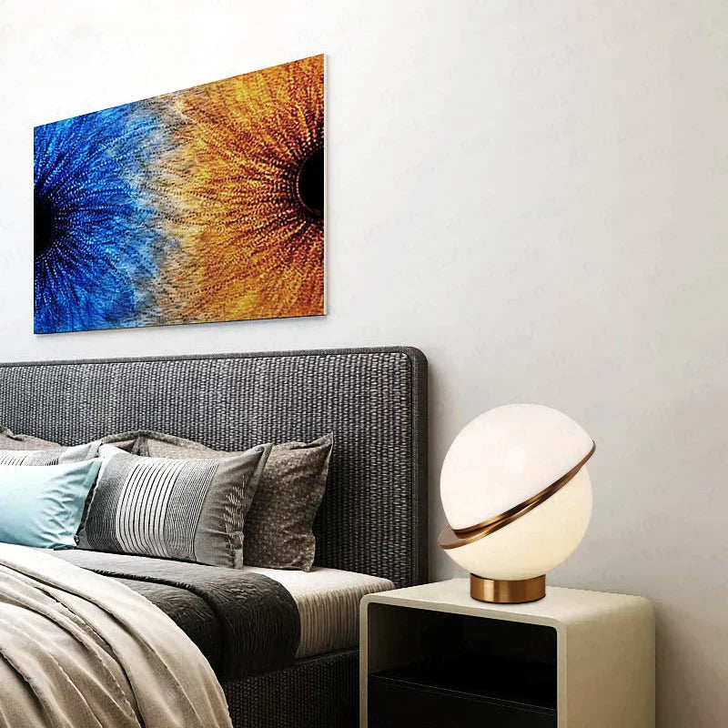 ArcticGlow | Sfærisk Kuglelampe | Minimalistisk Skandinavisk Design | Blød Belysning | Hvid Akryl og Metal