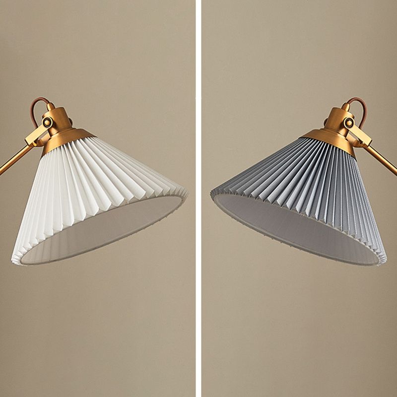 Lorivane | Moderne Gulvbelysning | Slankt Design | Høj Kvalitet | Elegant Interiør | Robust Konstruktion | Ideel til Stue eller Soveværelse