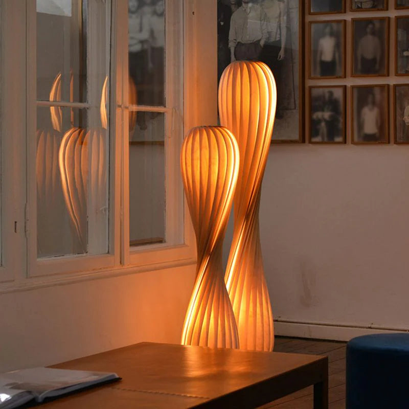 Fervetta | Unik Design Gulvlampe | Elegant Moderne | Snoet Look | Varme Blikfang | Passer til Stue Soveværelse Kontor | Nem Installation | Høj