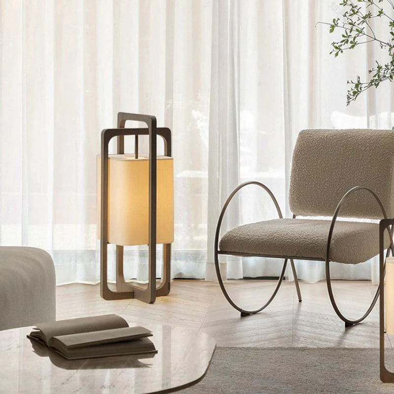 Castiro | Moderne gulvstående belysning | Stilfuldt og holdbart design | Ideel til stuer og soveværelser | Kompatibel med forskellige lyskilder