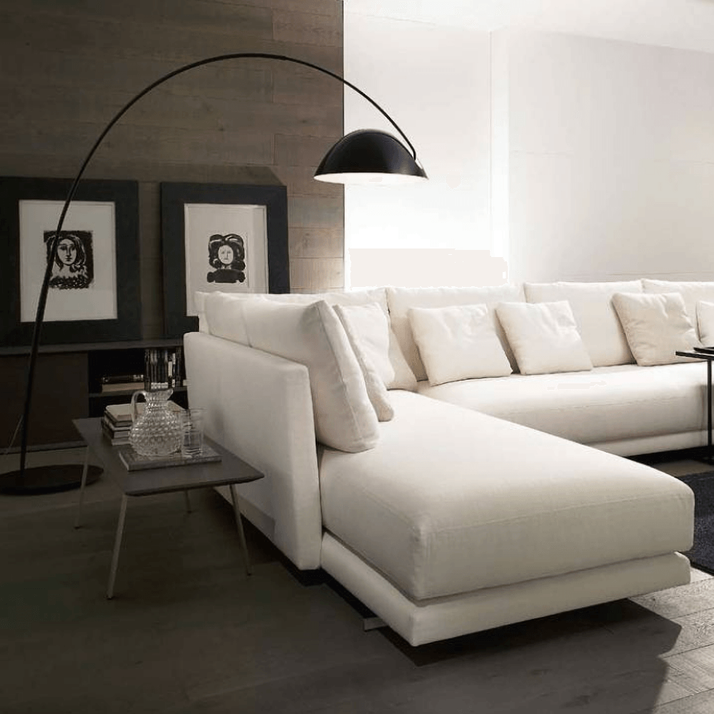 Skandinavisk Gulvlampe | Fleksibel Roterende Skygge | Slank Metal Design | LED/Edison Kompatibel | UL, ETL, CE Certificeret | Justerbar Arm | Ideel