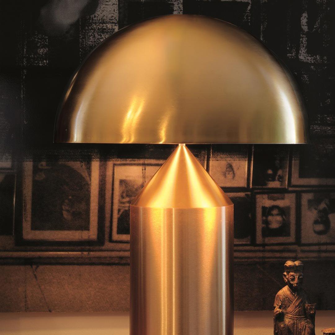 Luna | Metalbordlampe | Moderne Design | Justerbar | Elegance Til Hjemmet | Skrivebord | Natbord | Holdbare Materialer | Forskellige Størrelser