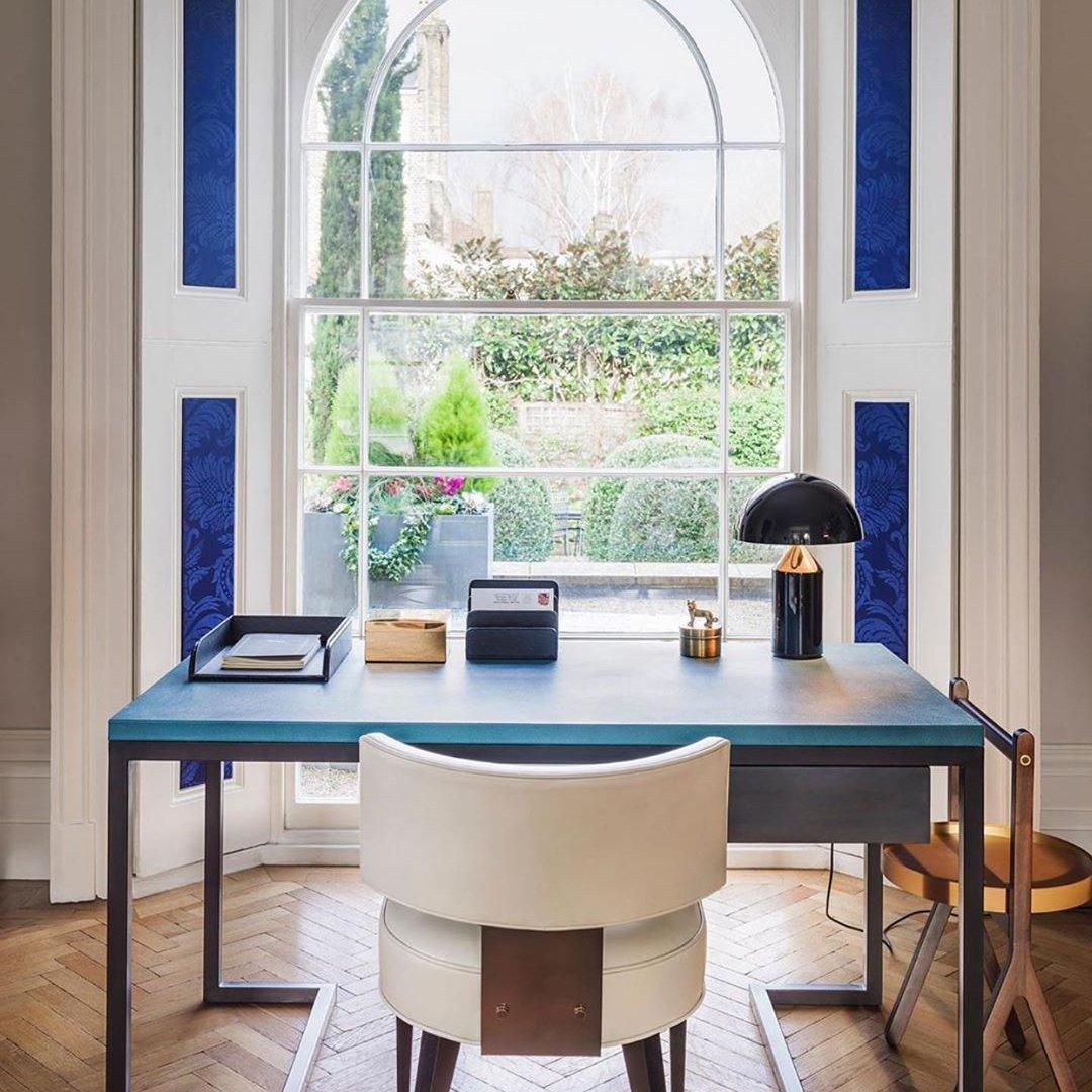 Luna | Metalbordlampe | Moderne Design | Justerbar | Elegance Til Hjemmet | Skrivebord | Natbord | Holdbare Materialer | Forskellige Størrelser