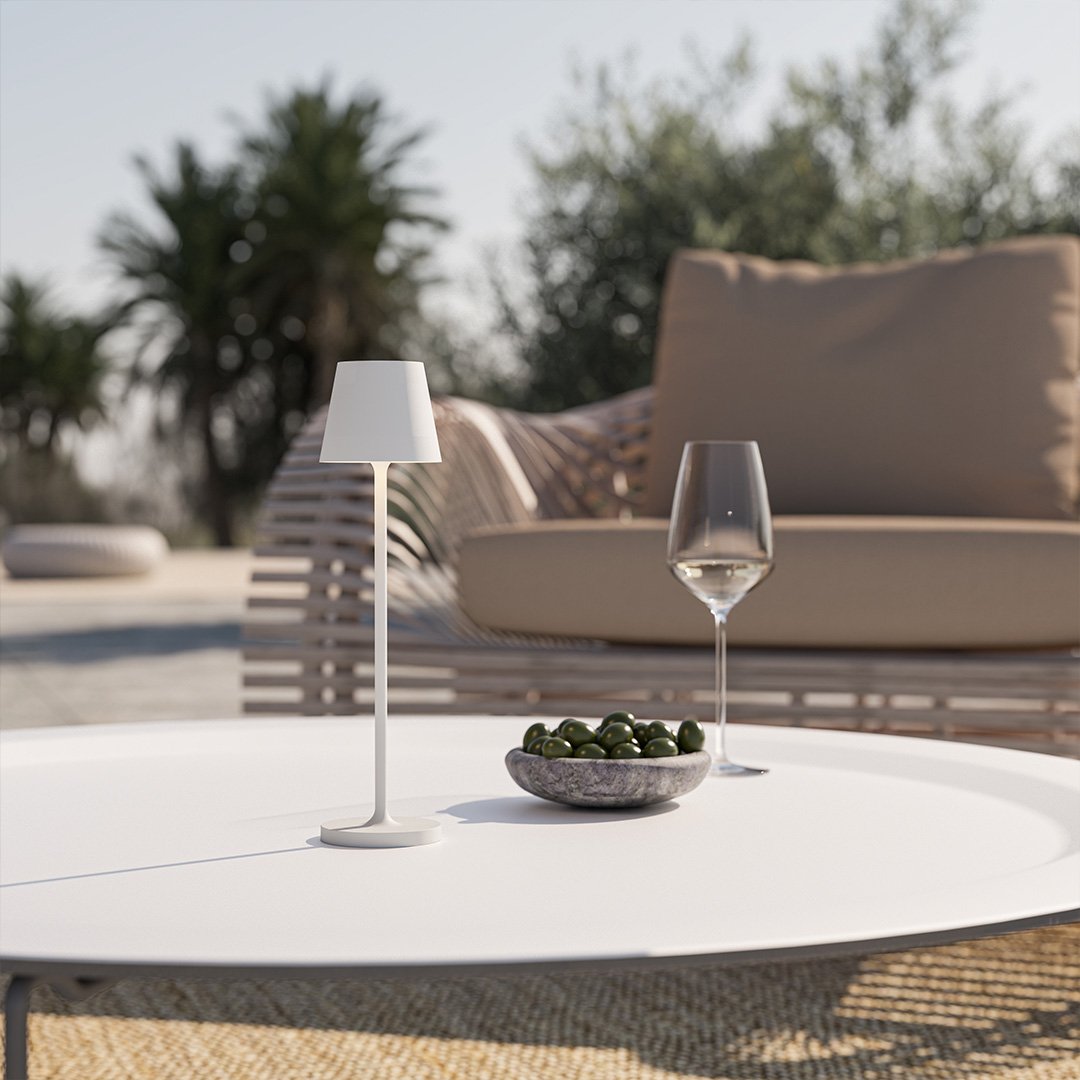 NOVA | LED | Smuk slank lampe til skrivebordet | Moderne design | Holdbar