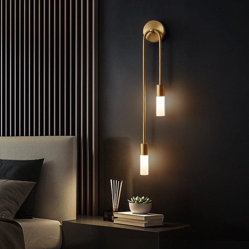 Meza Moderne LED Lampe | 2 Lyskilder | Guld Finish | Elegant Belysning til Stue og