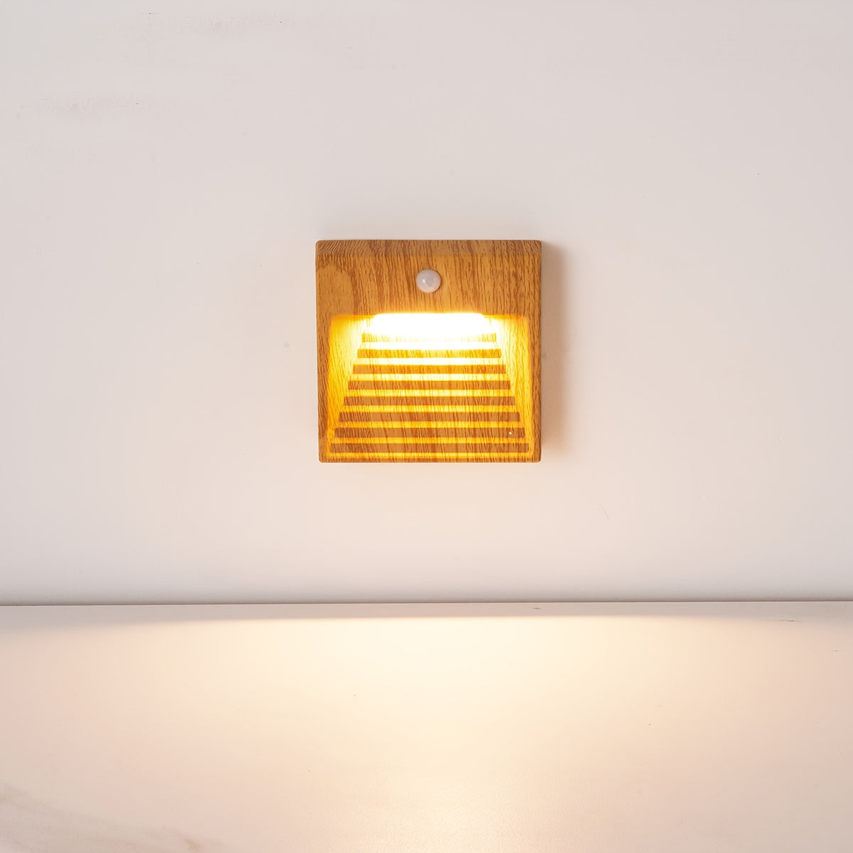 Celestine | LED Wall Lamp