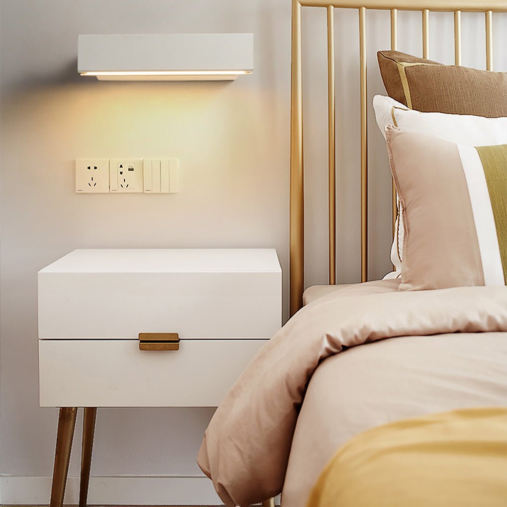 Luminoir | Roterbar LED Væglampe | Minimalistisk Design | Justerbar Belysning | Metal | Slank & Elegant | Energibesparende | Moderne Interiør