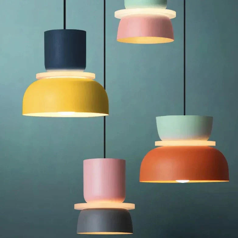 Nordisk Hængelampe | Macaron Stil | Moderne Design | Platinbelagt Jern | Akrylskærm | LED Lyskilde | Stilfuld Loftsbelysning | Elegance til Stue