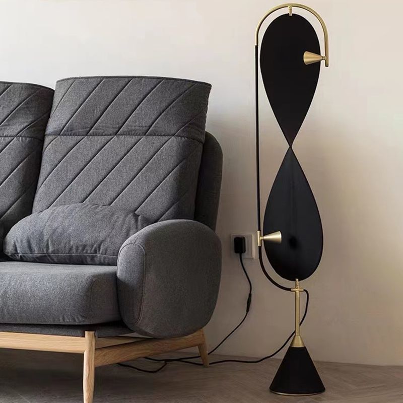 Modern Elegance | Tyl & Robust Design | Slank Silhuet | Ideel til Stue, Spisestue & Kontor | Høj Kvalitet Materialer