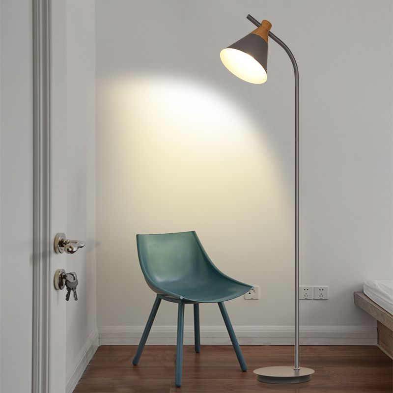 Trevinae | Moderne design | Minimalistisk gulvlampe | Effektiv belysning | Høj kvalitet | Kompakt og alsidig | Ideel til stue, kontor og
