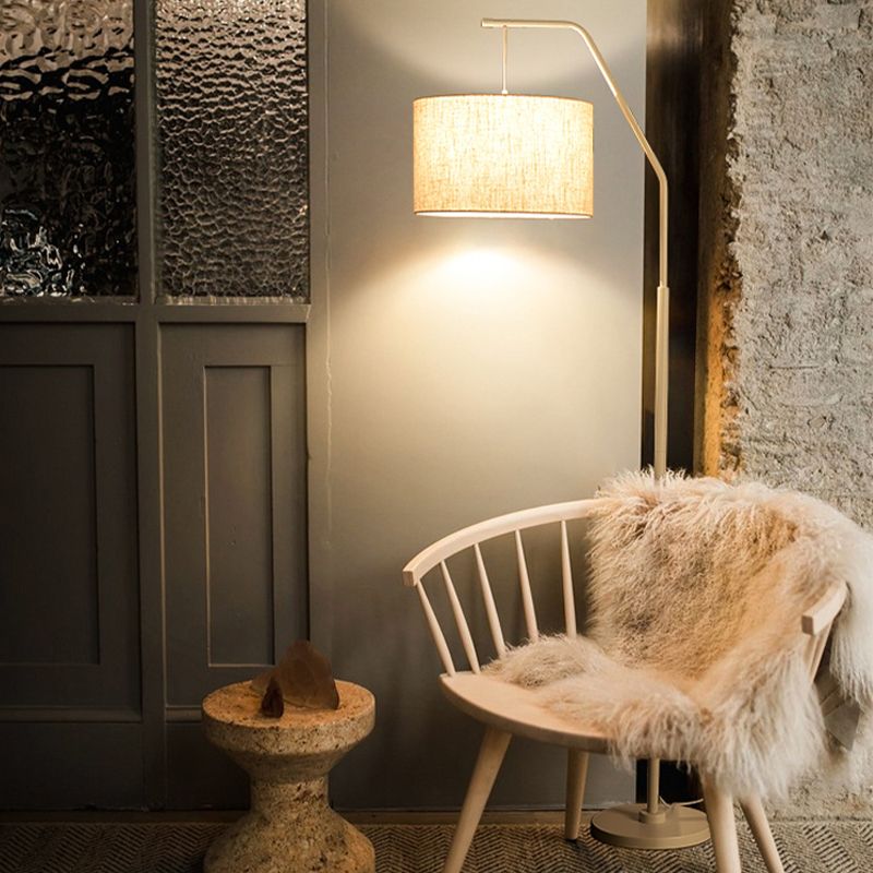 Lenivelle stilren gulvlampe | Moderne design | Robust base | Ideel til stue eller spisestue | Effektiv belysning | Holdbar konstruktion | Atmosfærisk