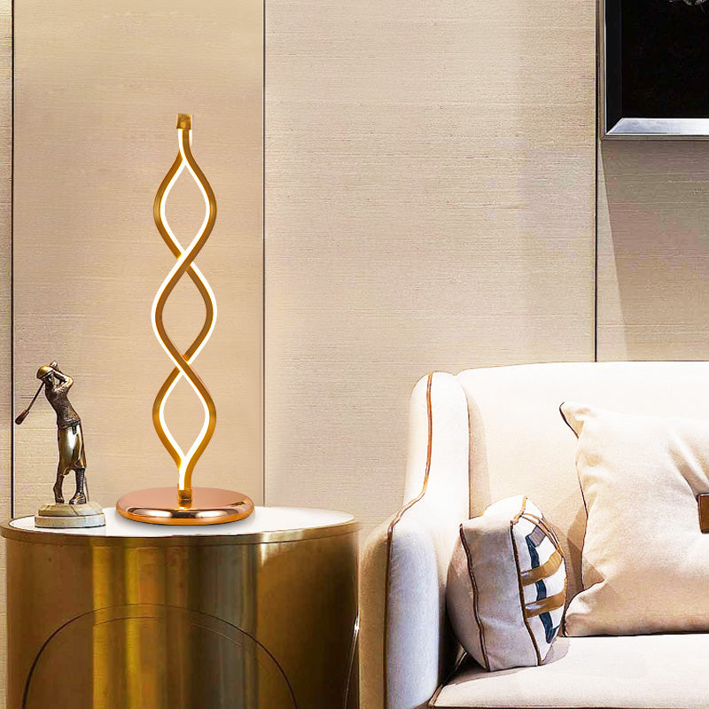 LED Bordlampe | Moderne Art Deco Design | Varm Glød | Guld Finish | Bølget Støbejernsstruktur | Energieffektiv | Højde 45,7cm | Inkluderet LED Pære