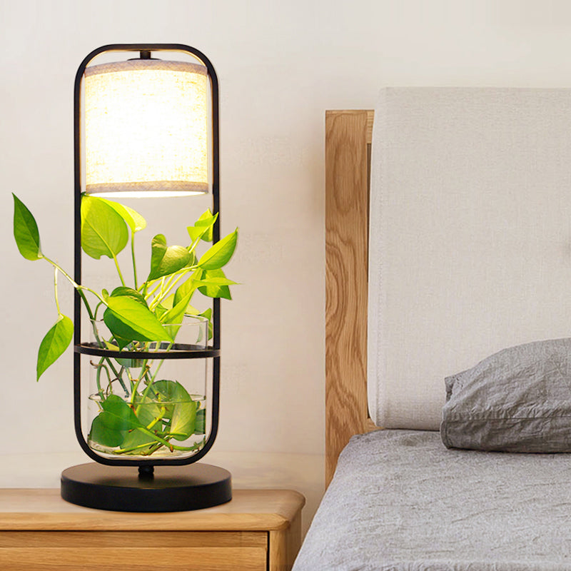 Luminoir lampe | Art Deco inspireret design | Rød glasskærm | Sort metalbase | 19" højde | E26/E27 sokkel | Justerbar belysningsmulighed | Passer til