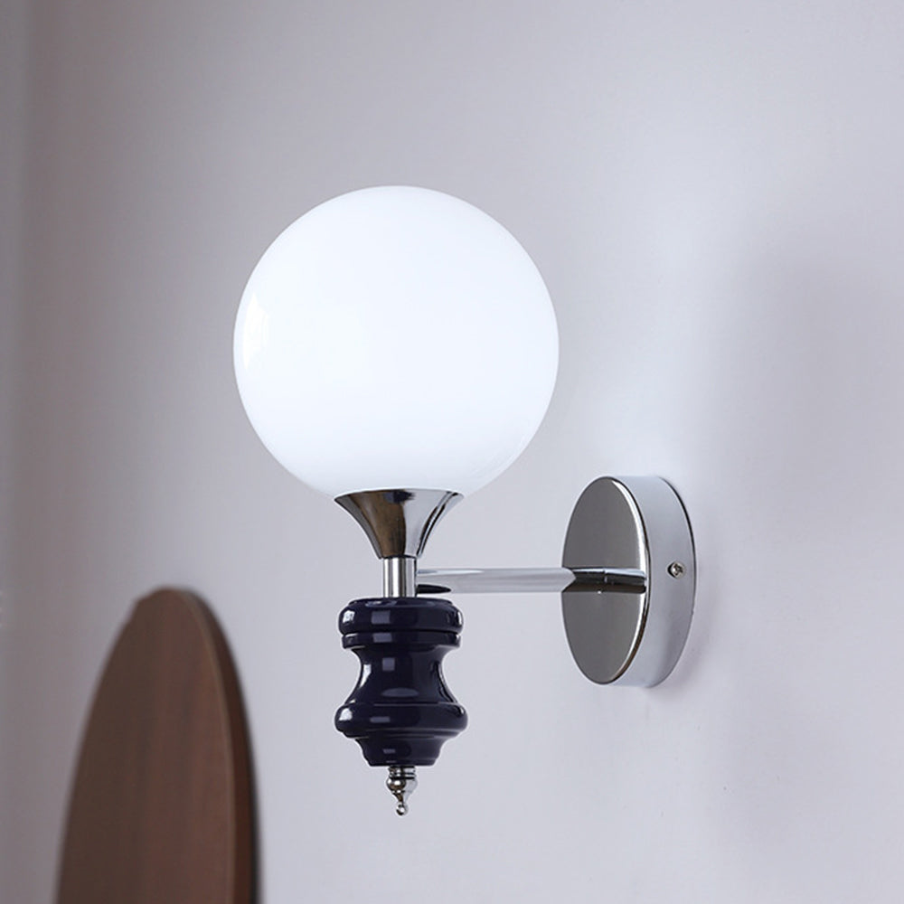 Unik Fransk Vintage Væglampe | Messing & Glas | Guld | E27 | Middelalder-Inspireret Design | Til Spisestue, Stue & Soveværelse | 26cm Diameter | CE