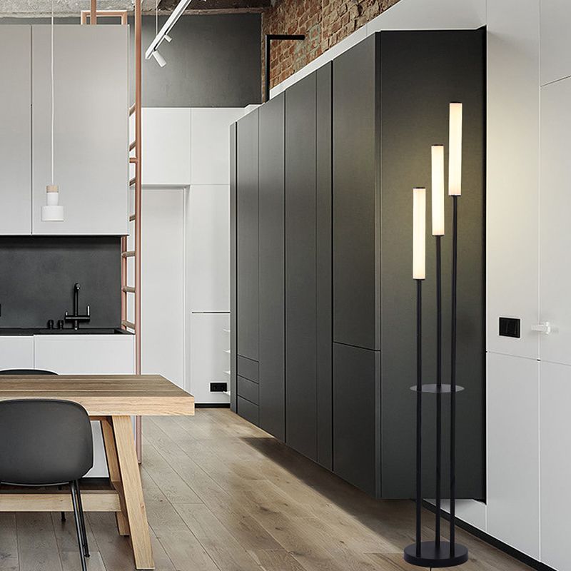 Eryn Moderne LED Stående Lampe | Hvid Sort | Metal + Keramisk Skærm | 5 Lyskilder | 110-240V | Indendørs Brug | Stue Soveværelse | IP20 | Højde Se