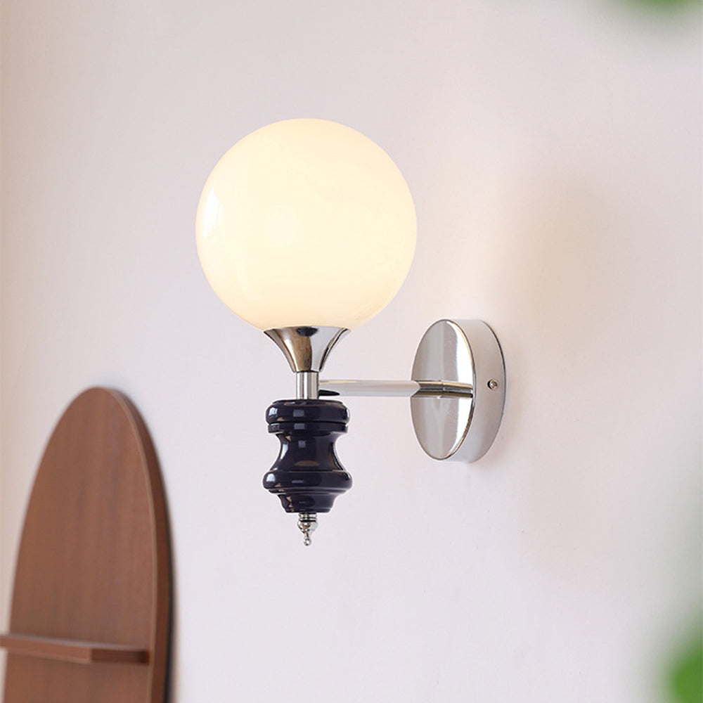 Unik Fransk Vintage Væglampe | Messing & Glas | Guld | E27 | Middelalder-Inspireret Design | Til Spisestue, Stue & Soveværelse | 26cm Diameter | CE