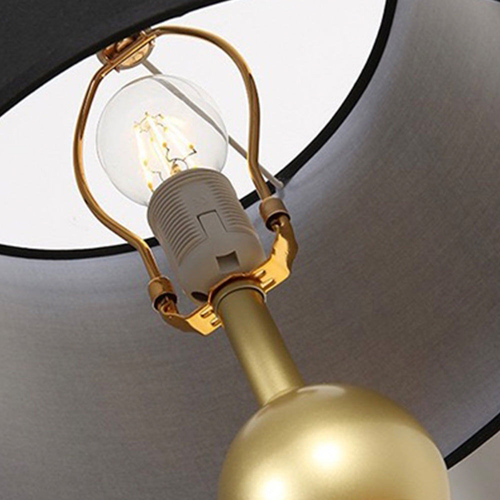 Linaretta | Elegant Gulvlampe | Stoffskærm & Metalaccenter | Tidløst Design | Robust Stativ | Moderne & Klassisk Look | Perfekt til Stue &