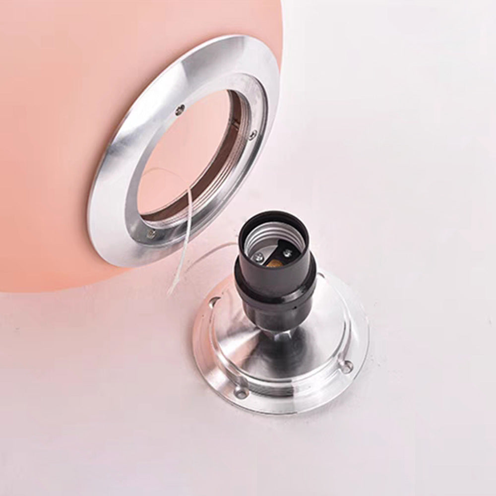 Nova Design | Legesyg LED-loftslampe | Ballonform | Akryl i Hvid, Gul, Orange, Rød, Pink | Indbygget LED-lys | Bæredygtige Materialer | Til