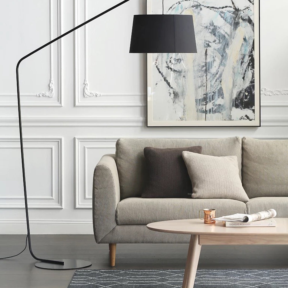 Pelario | Moderne og Stilfuld Gulvlampe | Slankt Design | Ideel til Stue og Kontor | Holdbar Konstruktion | Effektiv