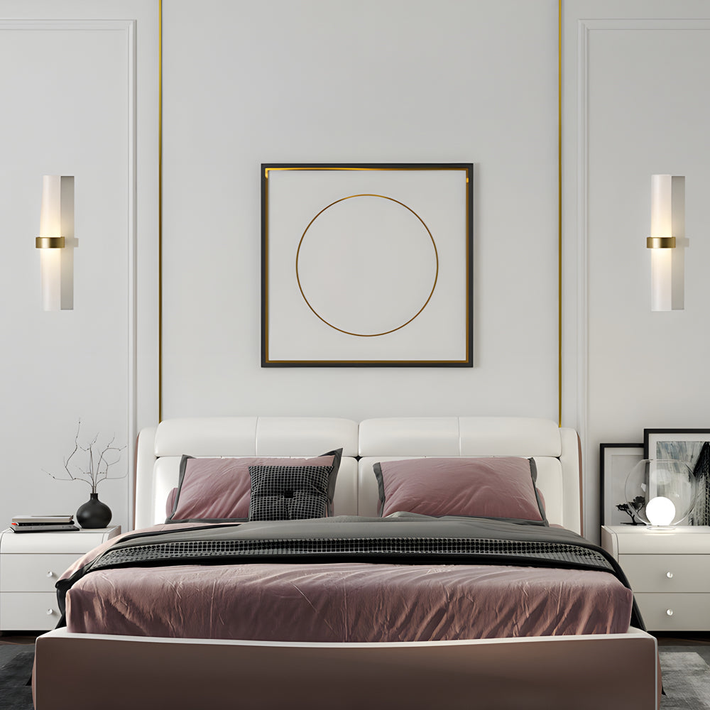 LumiTube | Moderne mat glas væglampe | Indbygget LED | Hyggelig belysning | Elegant design | Nem installation | Varm hvid lys | Perfekt til stuen