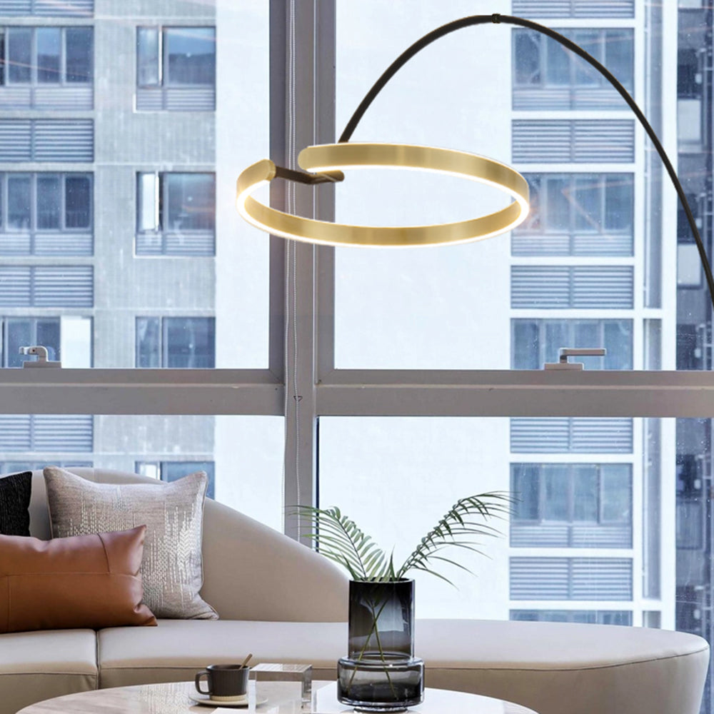 Moderne bueformet gulvlampe | Elegant design | Effektiv belysning | Holdbare materialer | Ideel til stue, soveværelse eller kontor