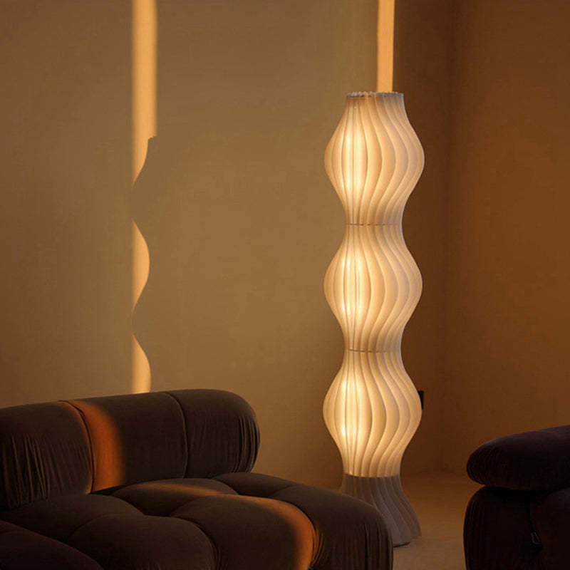 Zontravia | Moderne gulvlampe | Stilfuldt design | Atmosfærisk belysning | Høj kvalitet | Nem installation | Tidløst look | Stue og kontor