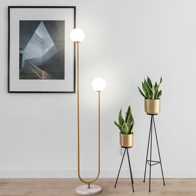 Linovelle | Moderne Gulvlampe med Marmorfod | Stilrent Design | Effektiv Belysning | Ideel til Stue, Spisestue, Soveværelse | Holdbar