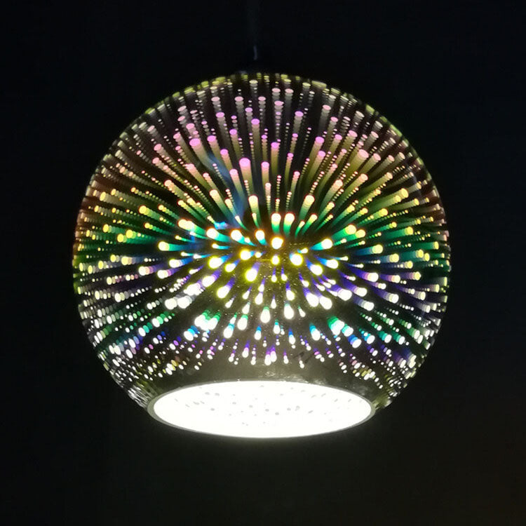Flerfarvet 3D Glas Pendellampe | Skaber Firework-lignende Effekt | 1 Lyskilde | Moderne Indretning | Høj Kvalitet Glas og Metal | E27