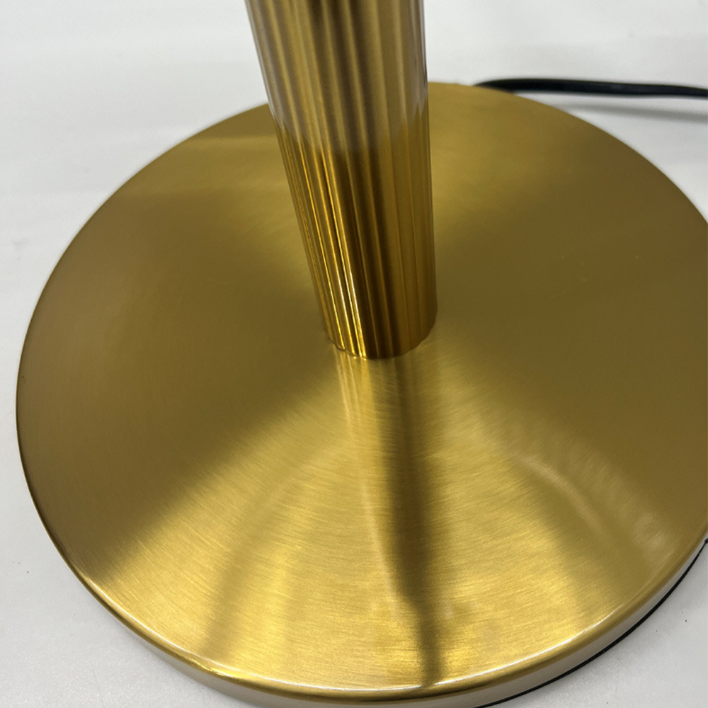 Moderne Lampesokkel i Glas | Guld Finish | E27 Fatning | Til Soveværelse Spisestue | Stilfuldt Design | 23 cm Høj | Elegant