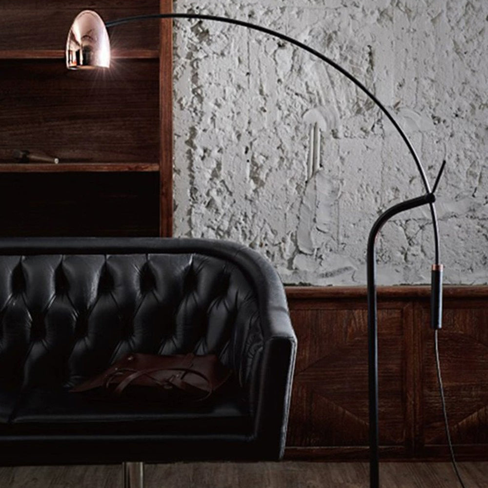 Solerio | Moderne Bue Gulvlampe | Justerbar | Elegant Design | Stabil Base | Optimal Belysning | Stue | Kontor | Læsehjørne | Høj