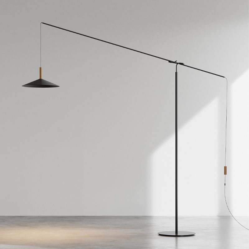 Moderne | Minimalistisk | Vilano Gulvlampe | Høj Kvalitet | Effektiv Belysning | Robust Design | Stue | Soveværelse | Kontor | Stilfuld Indretning