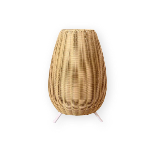 Naturlig Rattan Gulvlampe | Boho Stil | Indendørs og Udendørs Brug | Holdbar Konstruktion | Moderne